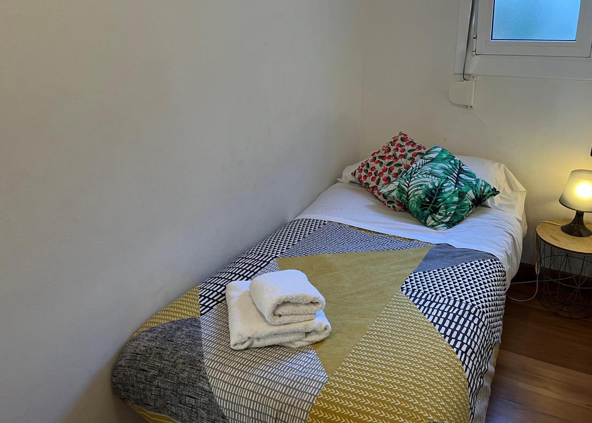 Apartamento Cerca De La Playa Blanes Buitenkant foto